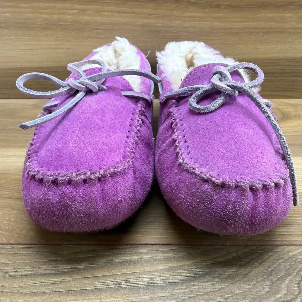 UGG Dakota Slippers Little Girls 11 Toddler Purple Suede Shearling fur Lined